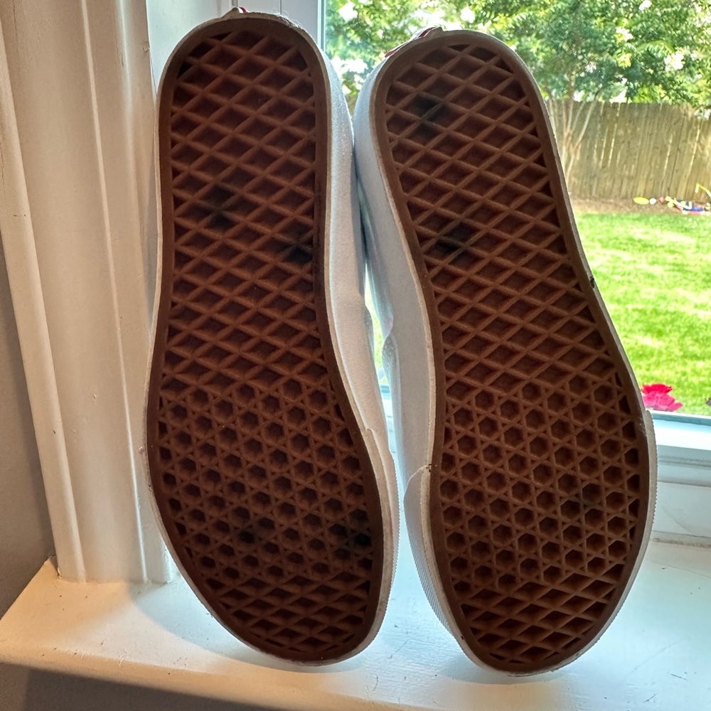 Vans - Picture 4 of 5